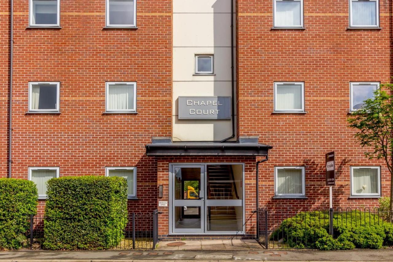 Chapel Court Apartments 坎诺克 外观 照片